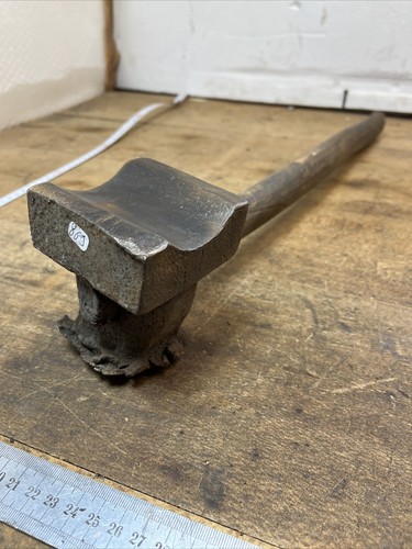 Marteau forgeron old tool - old,