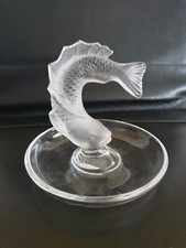 Maison Lalique France - Baguier En Cristal A Décor De Poisson . Signé 