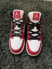 Jordan 1 Mid Chicago White Toe