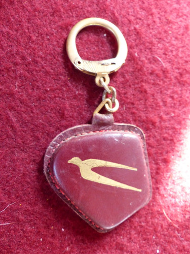 Ancien porte clé cuir auto - ,