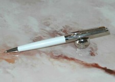 MAGNIFIQUE Stylo bille