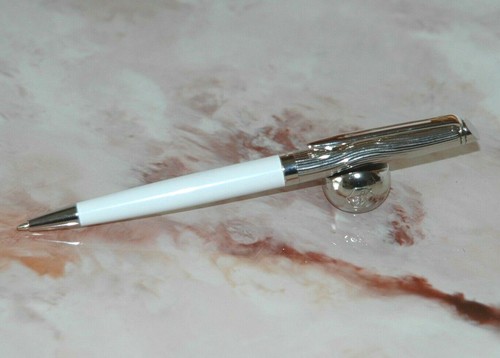 Magnifique stylo bille - stylo,
