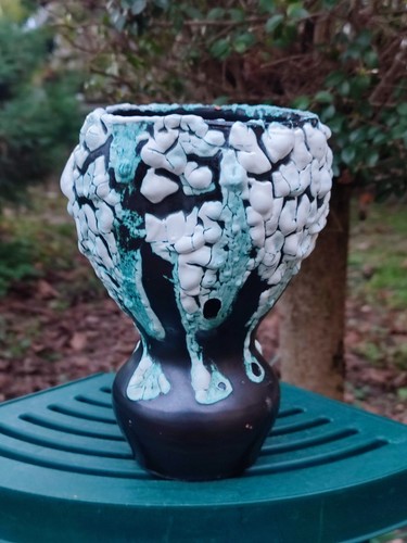 Ancien vase terre - terre, fat