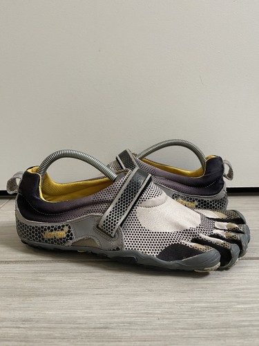 Vibram fivefingers shoes - vibram,