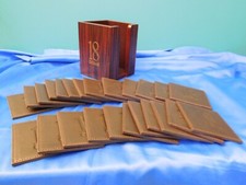 Coffret avec 24 dessous de