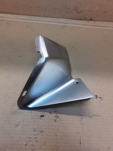 Cache plastique gauche origine - gauche,