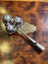 Bel Ancien Hochet Siffleur