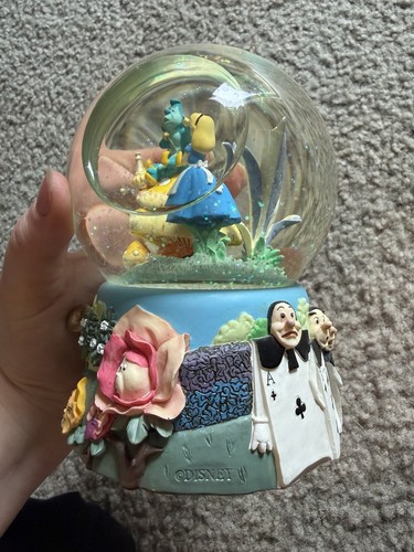 Alice wonderland i - in, ‘i’m