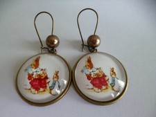 boucles d'oreilles bronze crochets perles cabochon Béatrix Potter 25mm