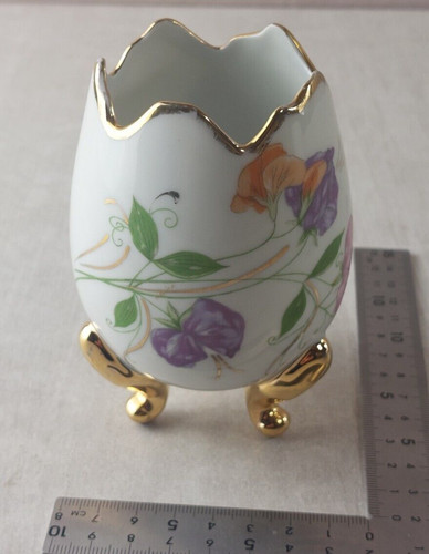 Ancien vase tripode forme