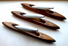 Lot 3 anciennes navettes de métier à tisser en bois massif et fer +3 bobines fil
