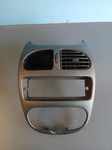 Peugeot 206 cache - /,