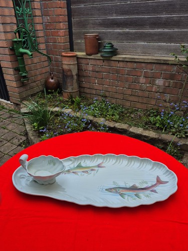 Grand plat service - , saucière