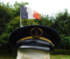 MARINE NATIONALE / BELLE CASQUETTE OFFICIER MARINIER FABRICATION TAILLEUR BREST