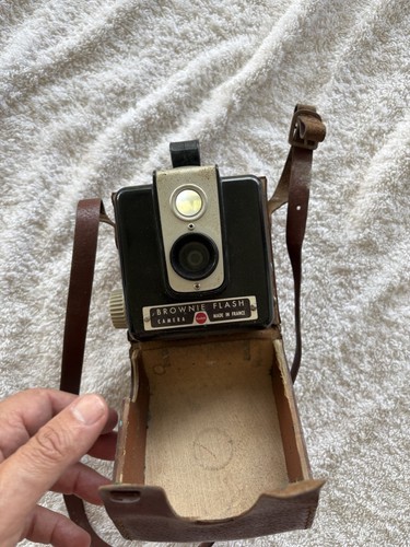 Appareil photo brownie flash - appareil,