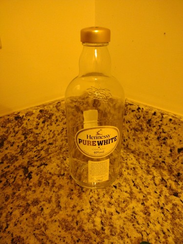 Hennessy pure white empty - pure,