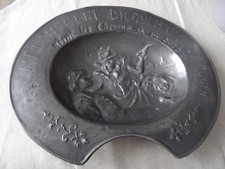 Plat publicitaire  de barbier "le melanocene  dicquemare de Rouen"en etain
