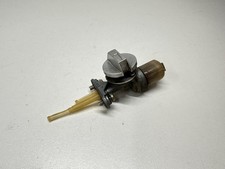 ROBINET ESSENCE YAMAHA YBR 125