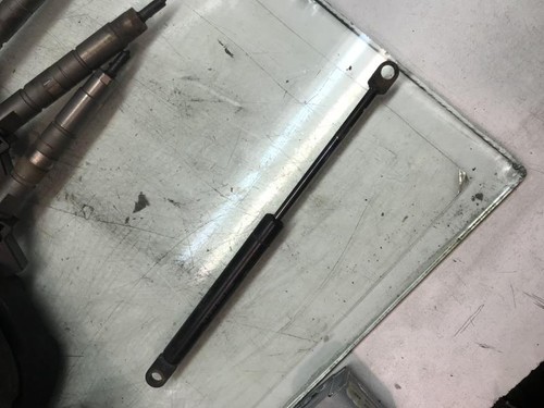 Verin capot bmw - capot, serie