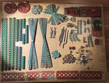 meccano période vert et rouge d'occasion lot de pèces + engrenages+visseries