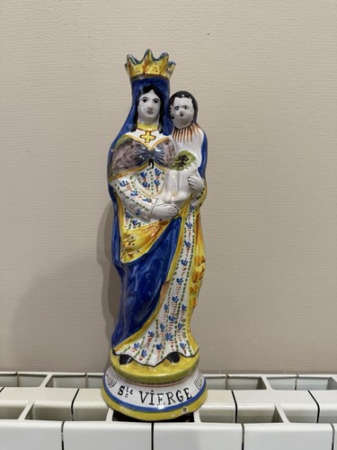 Vierge enfant - à, l’enfant