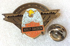 Pin's vintage  moto cycles Harley Davidson born of pride sweat and steel
