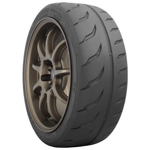 Pneus eté toyo - 205/40, r17