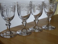 SAINT LOUIS 4 ANCIENS VERRES
