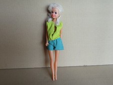 705 H Vintage Poupée