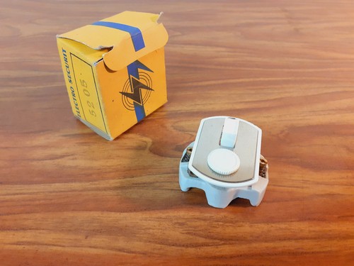 Interrupteur poussoir electro - interrupteur,