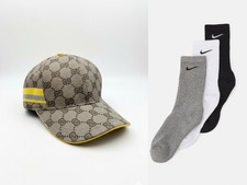 Casquette et paire de