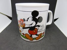 Mug / Tasse Mickey et Minnie Walt Disney 