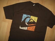 Quiksilver Tee - Surf Snowboard Skate Skateboard Wave & Mountain Beach T Shirt S