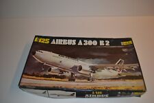 ANCIENNE  MAQUETTE HELLER N° 461 AIRBUS A300 B2 AU 1:125 .