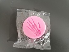 Moule main de squelette