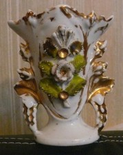 ancien vase de mariés ou de mariage en porcelaine  XIXe siècle en forme d'iris