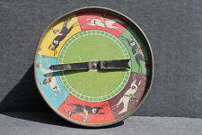 Ancienne Boite Tôle Lithographiée Roulette Jeu Course Hippique Chevaux Tin Box