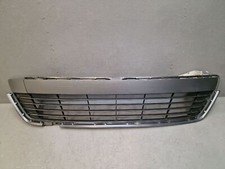 Grille pare choc avant -