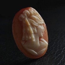 Camée profil féminin