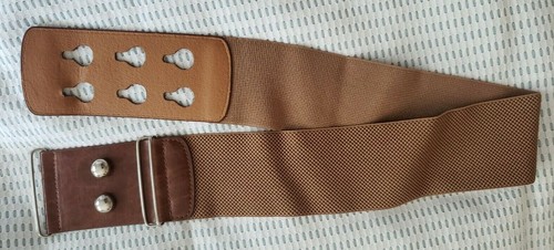 Brown stretchy statement belt - stretchy,