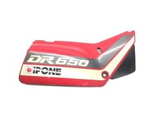 Cache carenage sous selle