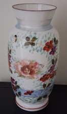Vase XIXème en opaline peint