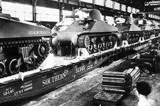 WW2 - Chars Sherman sortant