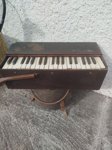 Piano harmonium bois - en,