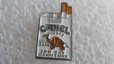 PIN S TABAC CIGARETTES CAMEL