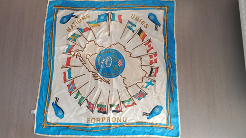 Yougoslavie foulard soie - foulard,