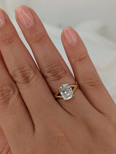 Bague diamant jaune - en,