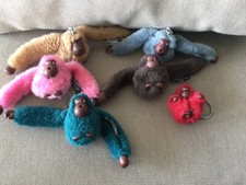 6 anciens porte clés kipling - michela - cas- liselena - benjamin- carme- sien