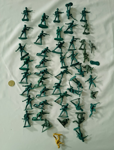 Lot figurine plastique - lot,