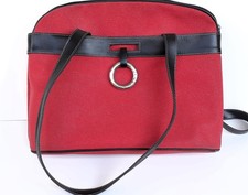 Sac à main Séquoia cuir bicolore NOIR/ROUGE porté épaule vintage